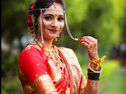 Professional makeup artist all type of makeup for all type of functions  airbrush  makeup  hd and…