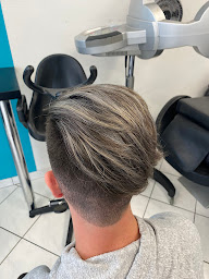 Photo n°16 de Salon de coiffure Créa Look à Forges de Lanouée (Salon de coiffure)