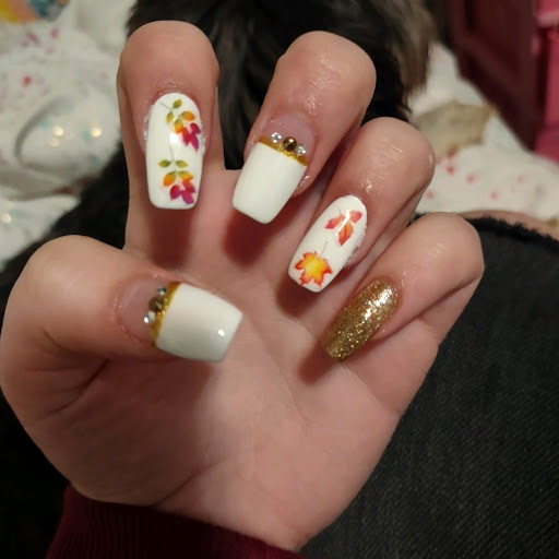 Tip And Toe Nails - Thumbnail