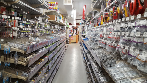Hackney Ace Hardware - Visual
