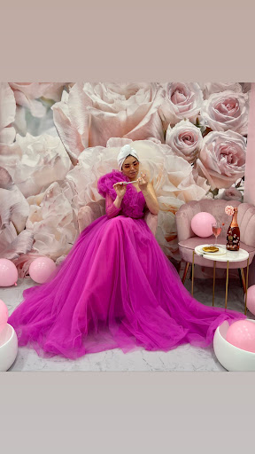 Location robe de soirée - beauté - Manucure - Onglerie - Nails - Location robe de soirée Paris - 94 -dress rental-vernis FR - Thumbnail