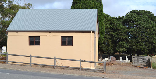 Pioneer Congregational Church and cemetery - Thumbnail