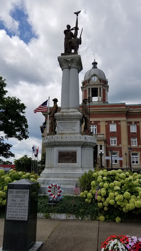 Mercer County Courthouse - Thumbnail