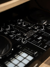 Photo n°10 de Rockstation Sauveterre-de-Guyenne à Sauveterre-de-Guyenne (Magasin de musique)