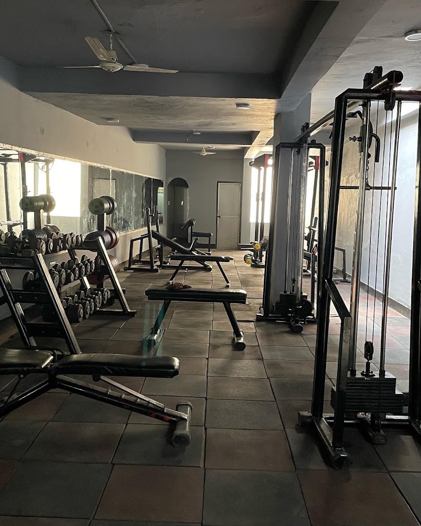 Motivation Fitness World Unisex Gym