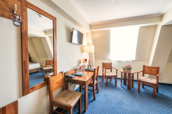 Hotel Piast by null