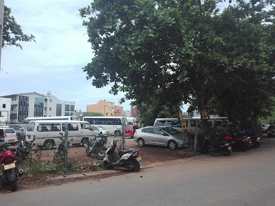 Photos of Car Park Near LOLC Galle.