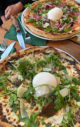 Photo n°12 de Les 5 Chemins Pizzeria Burger à Bastia (Service de livraison)