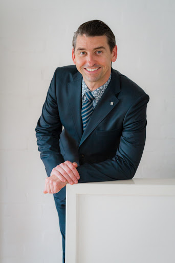 Dr.Jeremy Wilson - Thumbnail