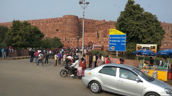 Red Fort Parking, Author: satpal jat