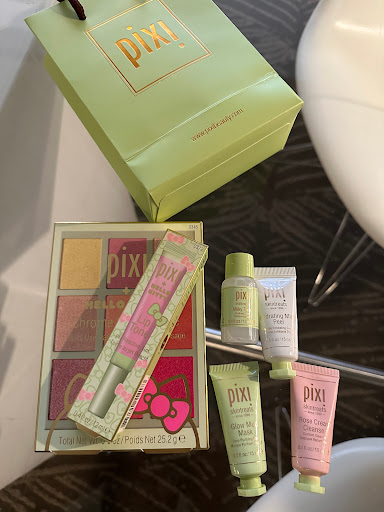 Pixi Beauty Boutique L.A. - Thumbnail
