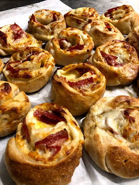 Evil Olive Pizza Bar by null