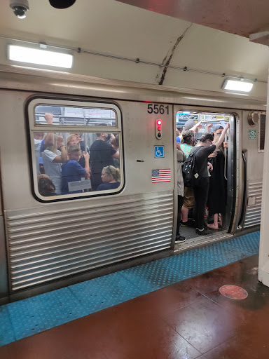 North/Clybourn - Visual