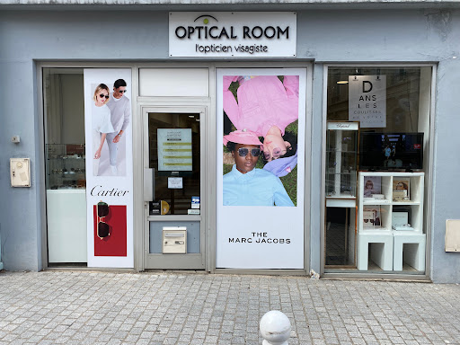 SAS OPTICAL ROOM