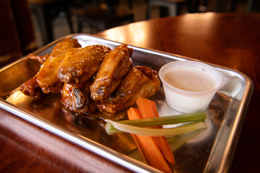 Crown Bar - Visual