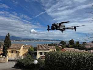 Photo n°2 de PYTHAGORE GEOMETRES-EXPERTS (Cannes) à Cannes (Entreprise de topographie)