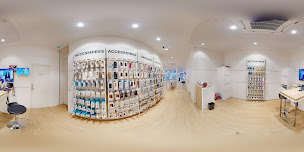 Photo n°16 de Boutique SFR Paris Courcelles à Paris (Opérateur téléphonique)