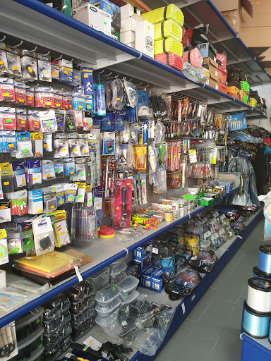 Armeria Il Cacciatore - Caccia Pesca Sport Nautica Gallery - Italy