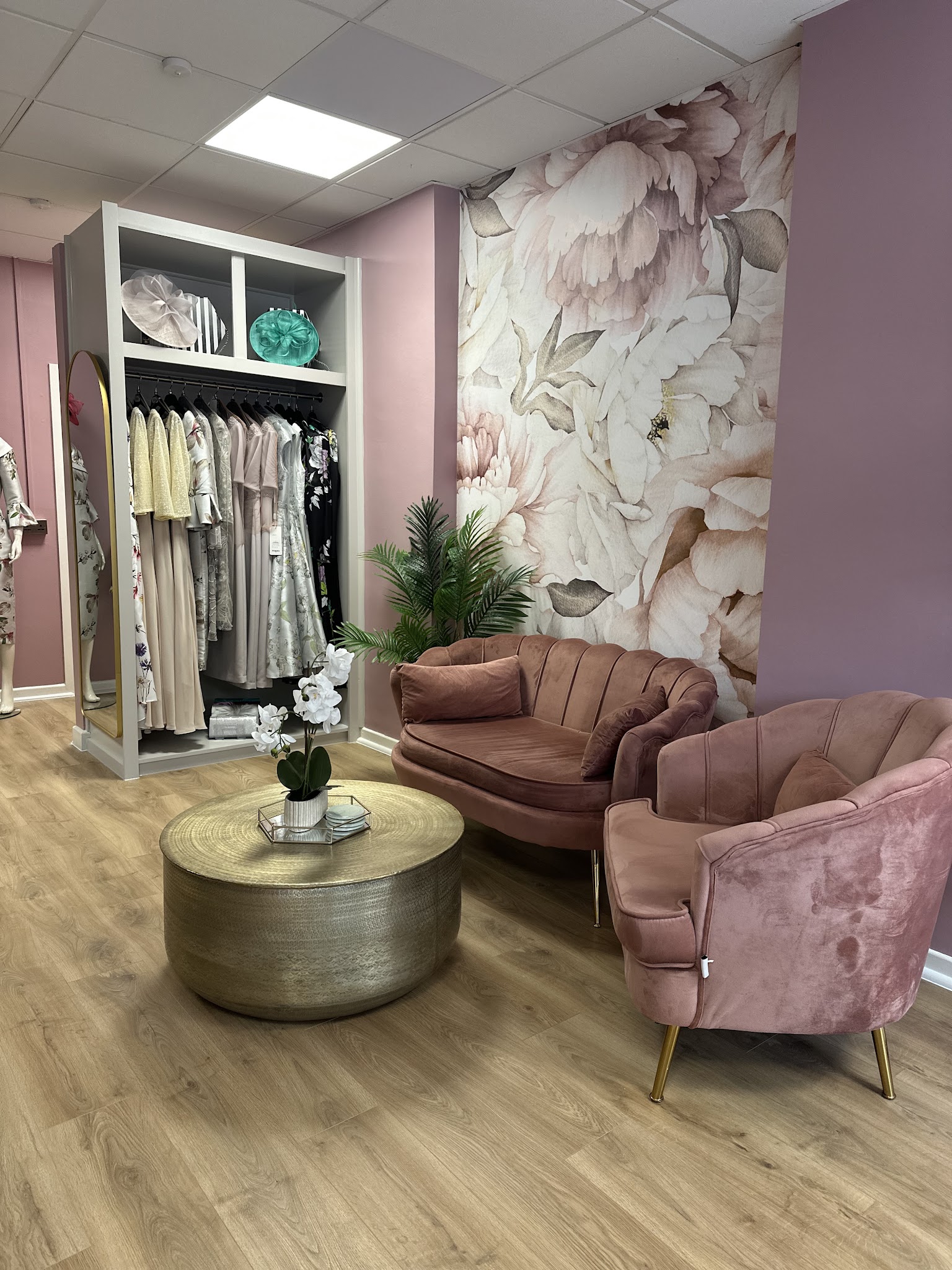 Harper Laine Mother of Bride Boutique Oldham Manchester - Bridal Fashion - photo 1