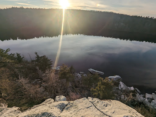 Lake Minnewaska Carriage Road trailhead - Thumbnail