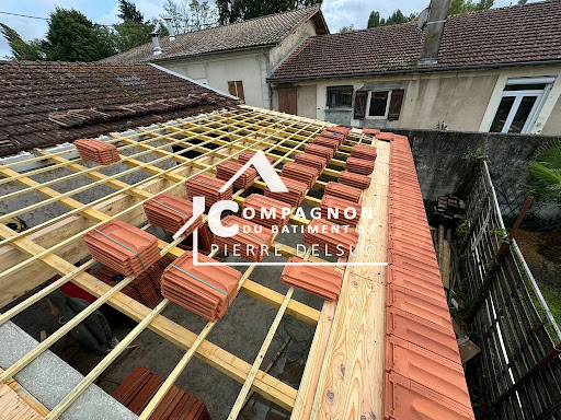 Photo de Compagnon du Bâtiment 33 - Pierre Delsuc - Couvreur Cestas à Hostens (33125)