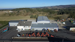 Photo n°3 de TERRISSON & Fils à Monts-de-Randon (Atelier de réparation de tracteurs)