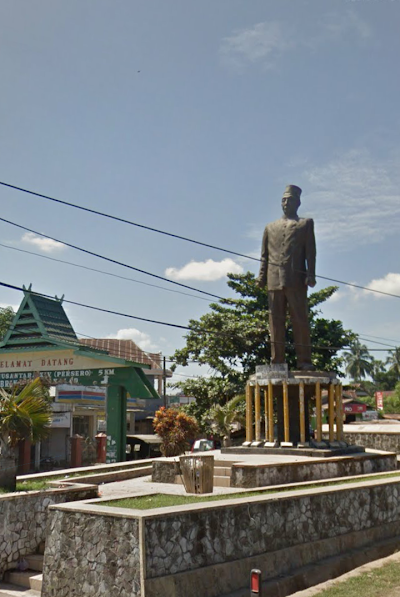 Photos of Taman Segitiga Takalar