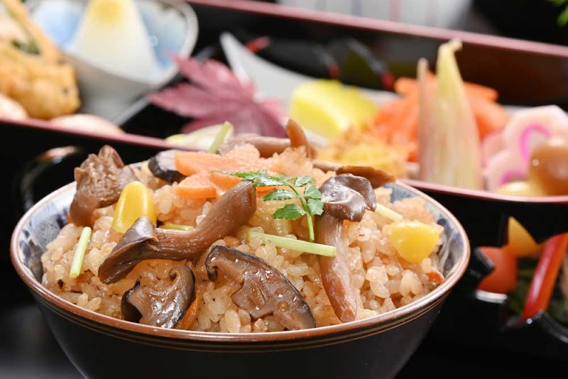 仕出し割烹 しげよし 新長崎本店