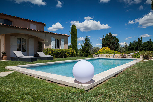 Photo de Piscines de France - Pisciniste Paris (75) - Construction de piscine à Trappes (78190)