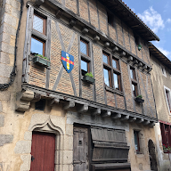 Gite médieval Saint-Nicolas Parthenay 79200 à Parthenay-Gâtine