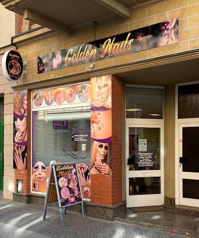 GoldenNails Halle