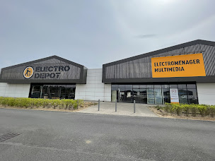 Photo n°25 de ELECTRO DEPOT SAINT-QUENTIN à Saint-Quentin (Magasin de matériel Hi-Fi)