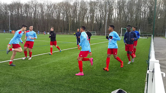 Opinii despre Complexe sportif Marcel-Bec în Versailles - Complexe sportif