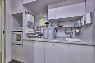 Photo n°5 de Dr Cardot-Monlun Anne à Pessac (Dentiste)