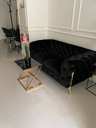 Photo n°6 de Haussmann Coiffure & esthétique à Paris (Salon de manucure)