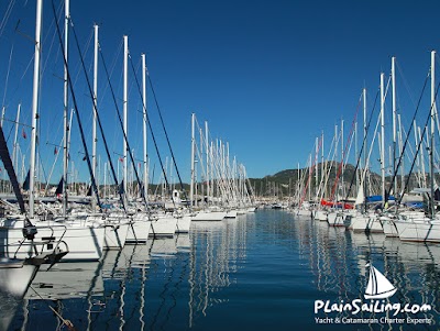 PlainSailing.com Yacht Charter