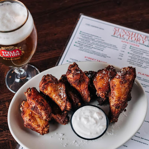 Sunshine Factory Bar & Grill by null