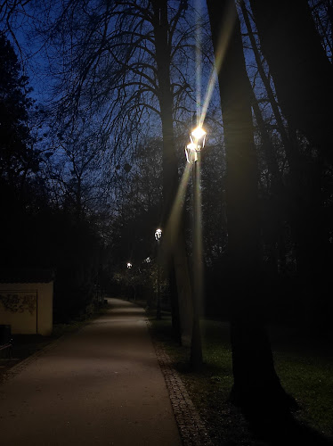 Opinii despre Pomnik harcerza Szarych Szeregów în Brzeg - Muzeum