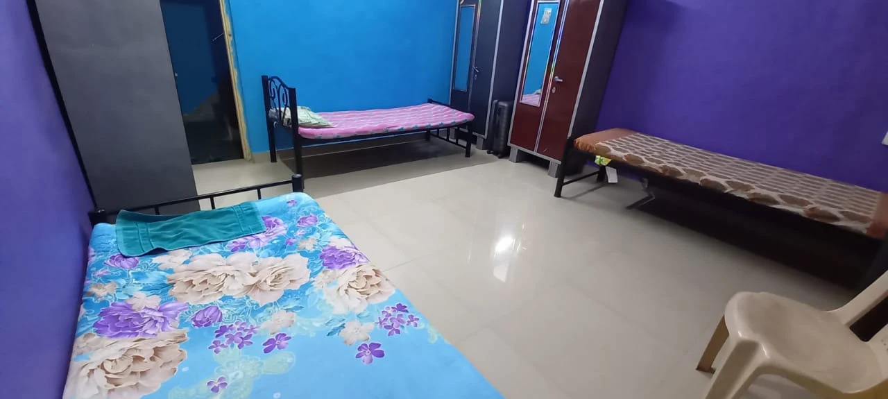 N S PAYING GUEST SERVICES