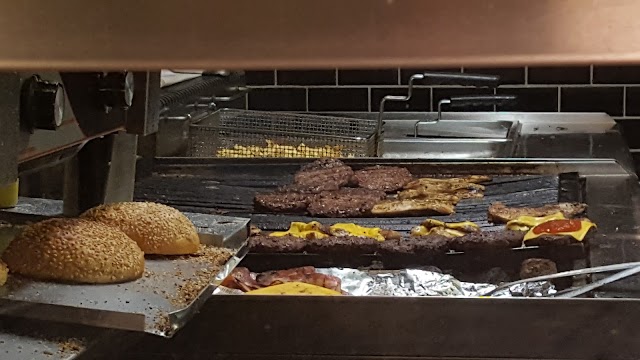 3h's burger & chicken