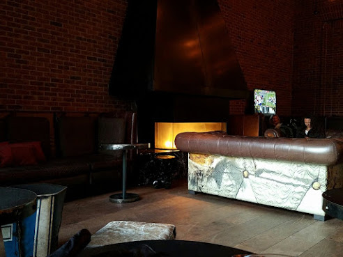 Library Bar at Hudson by null