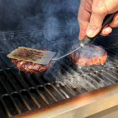 Cue Cart Charcoal Grills with Cast Iron Grates