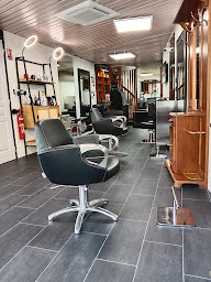 Photo n°2 de L'Antre 2 à Parthenay (Salon de coiffure)