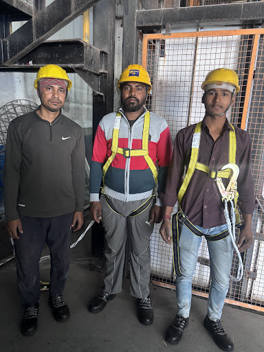 Expert facade spider team Expert team for Facade building glass and stone cleaning silicon work a…