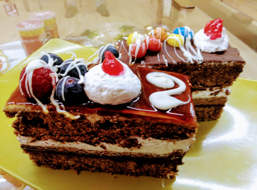 Pastelería Royal O Carballiño - Thumbnail