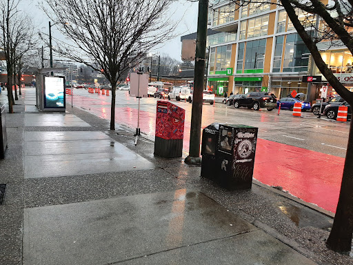 Canada Post Street letter box - Thumbnail