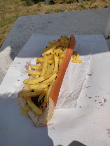Photo 1 - Snack stop