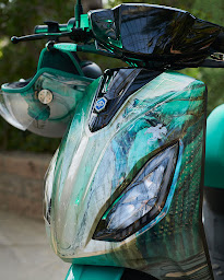 Photo n°27 de Motoplex Cergy 95 Piaggio-Aprilia-Moto-Guzzi-Vespa-Gilera à Saint-Ouen-l'Aumône (Magasin de motos)