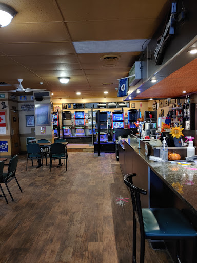 Howland Hotel Gallery - Canada