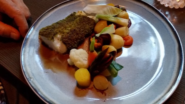 LOOKS restaurant